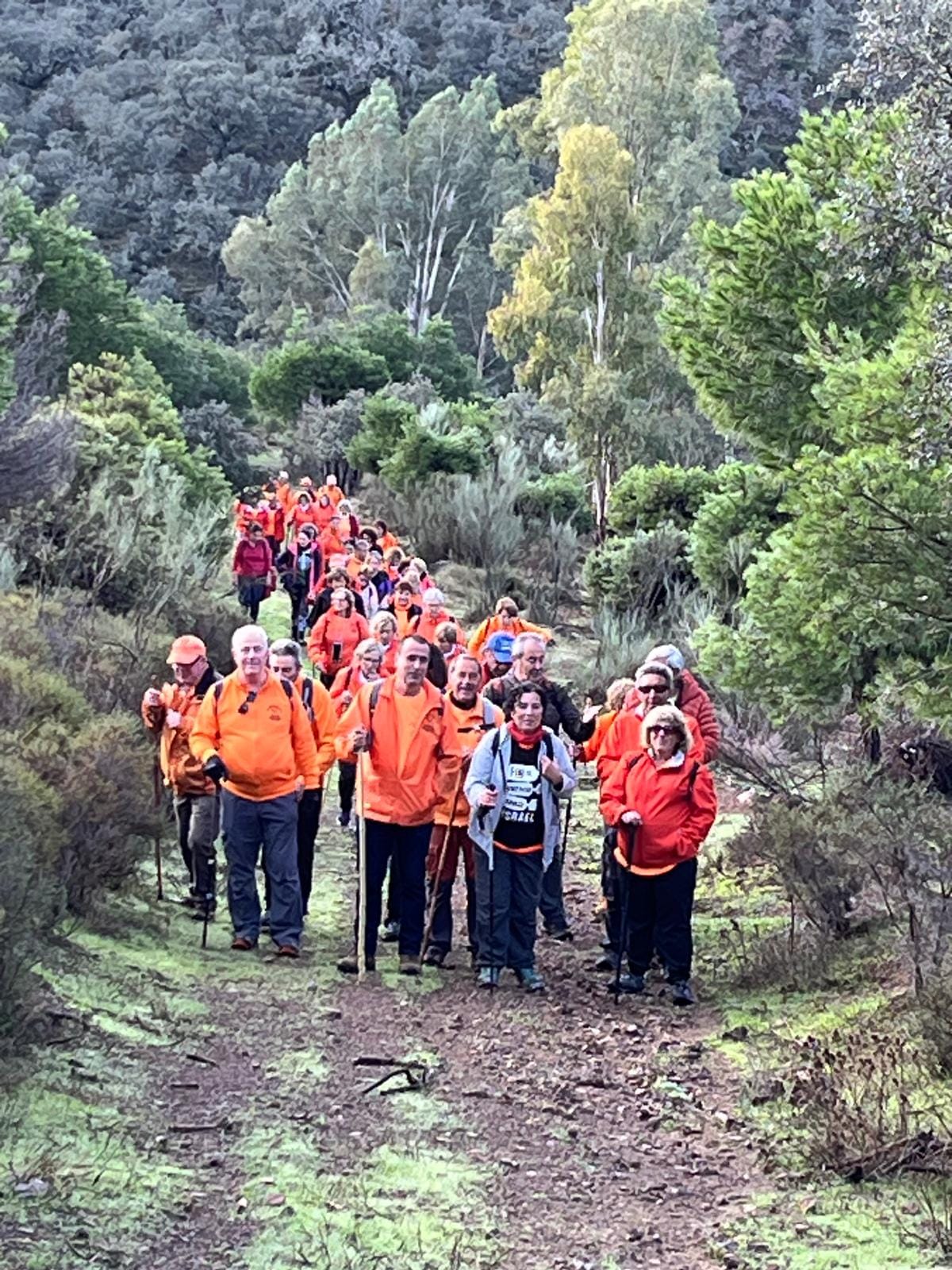 El  grupo tras pasar el arroyo del charco del burro